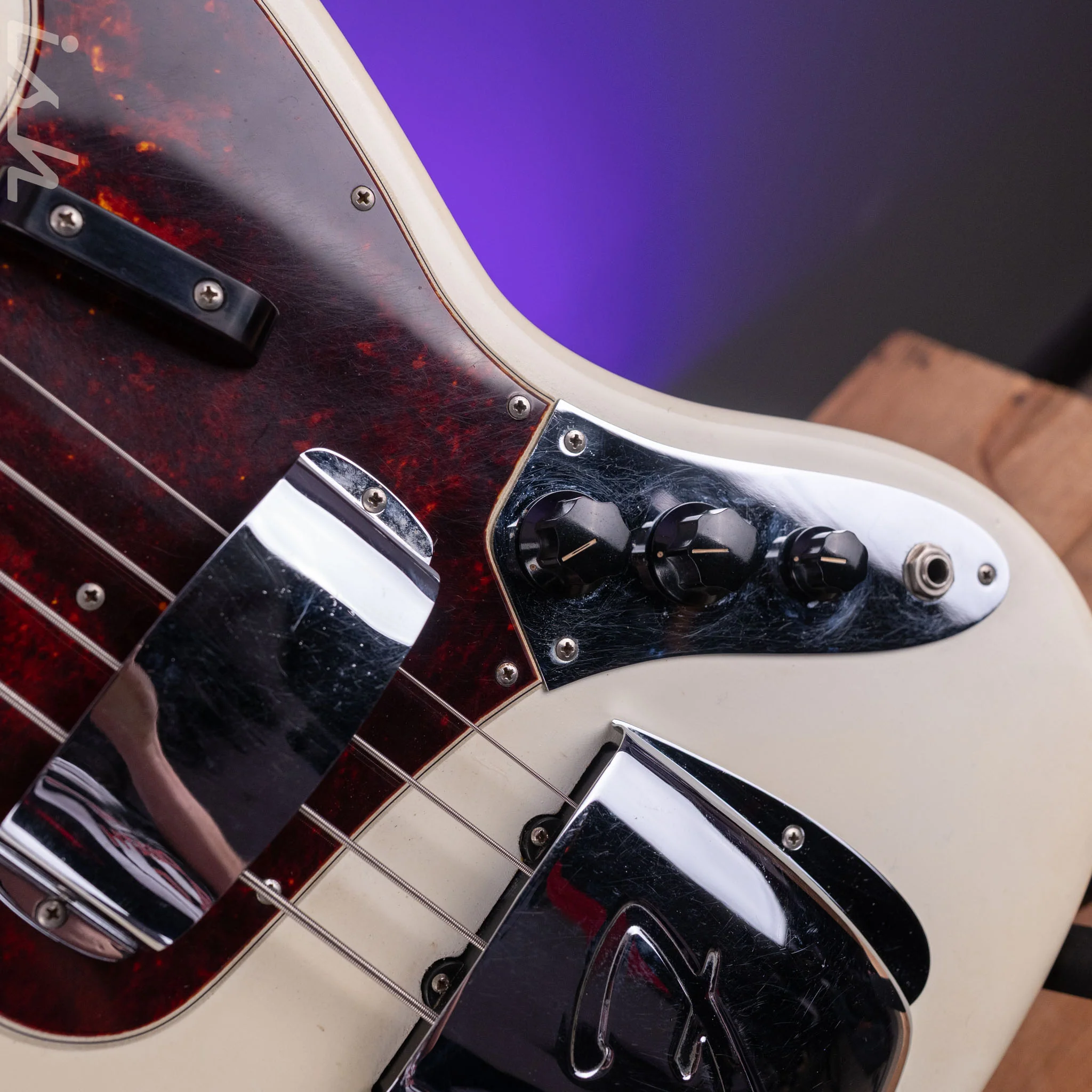 1966 Fender Jazz Bass Refin White - Image 9