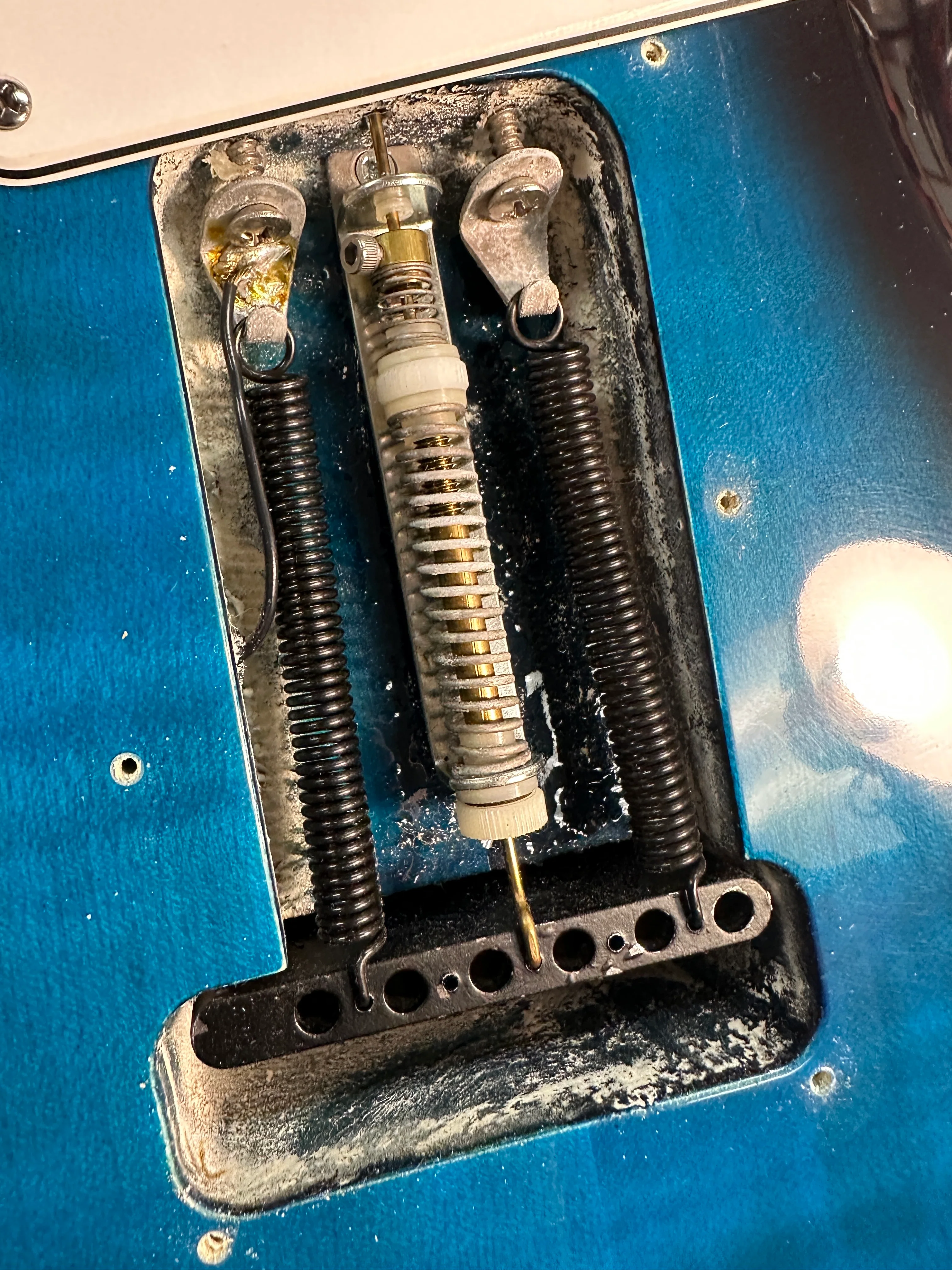 1991 Fender Stratocaster Ultra Blue Burst - Image 20
