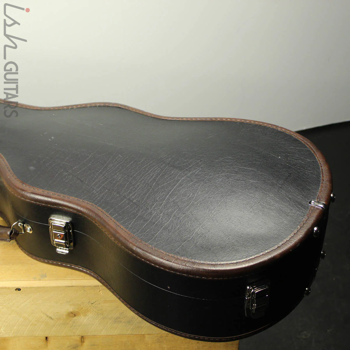 2006 Santa Cruz OM Sitka Spruce Top Acoustic - Image 10