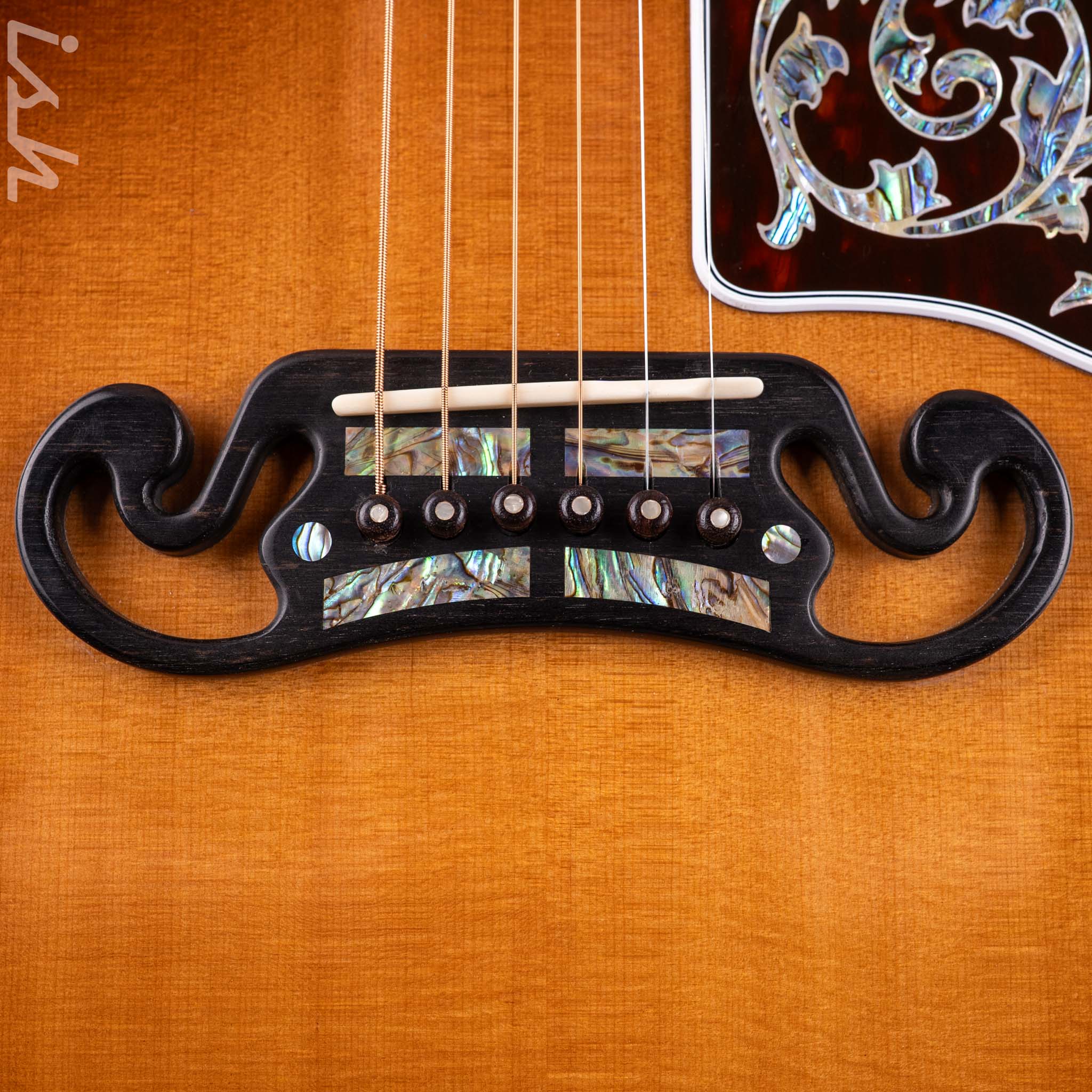 2011 Gibson Custom Shop SJ-200 - Image 5