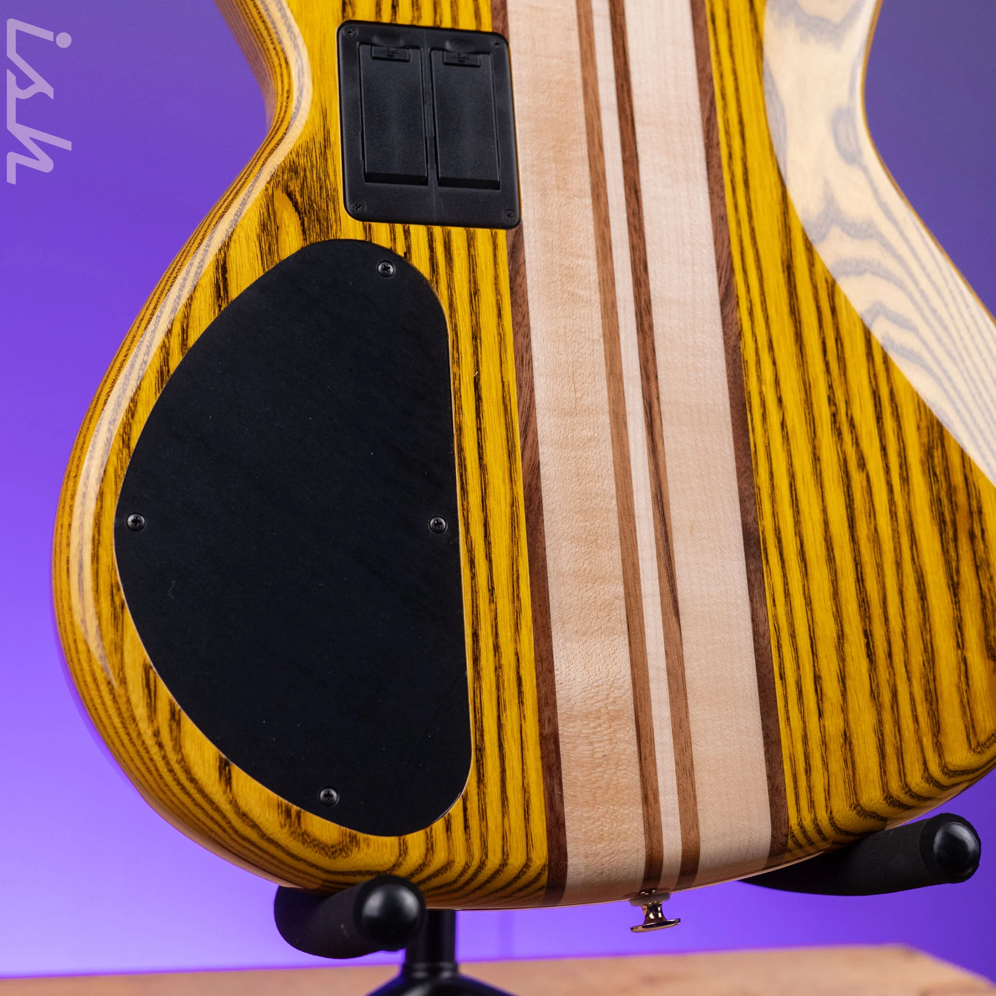 Aria Pro II SB-1000 4-String Bass Natural Oak - Image 9