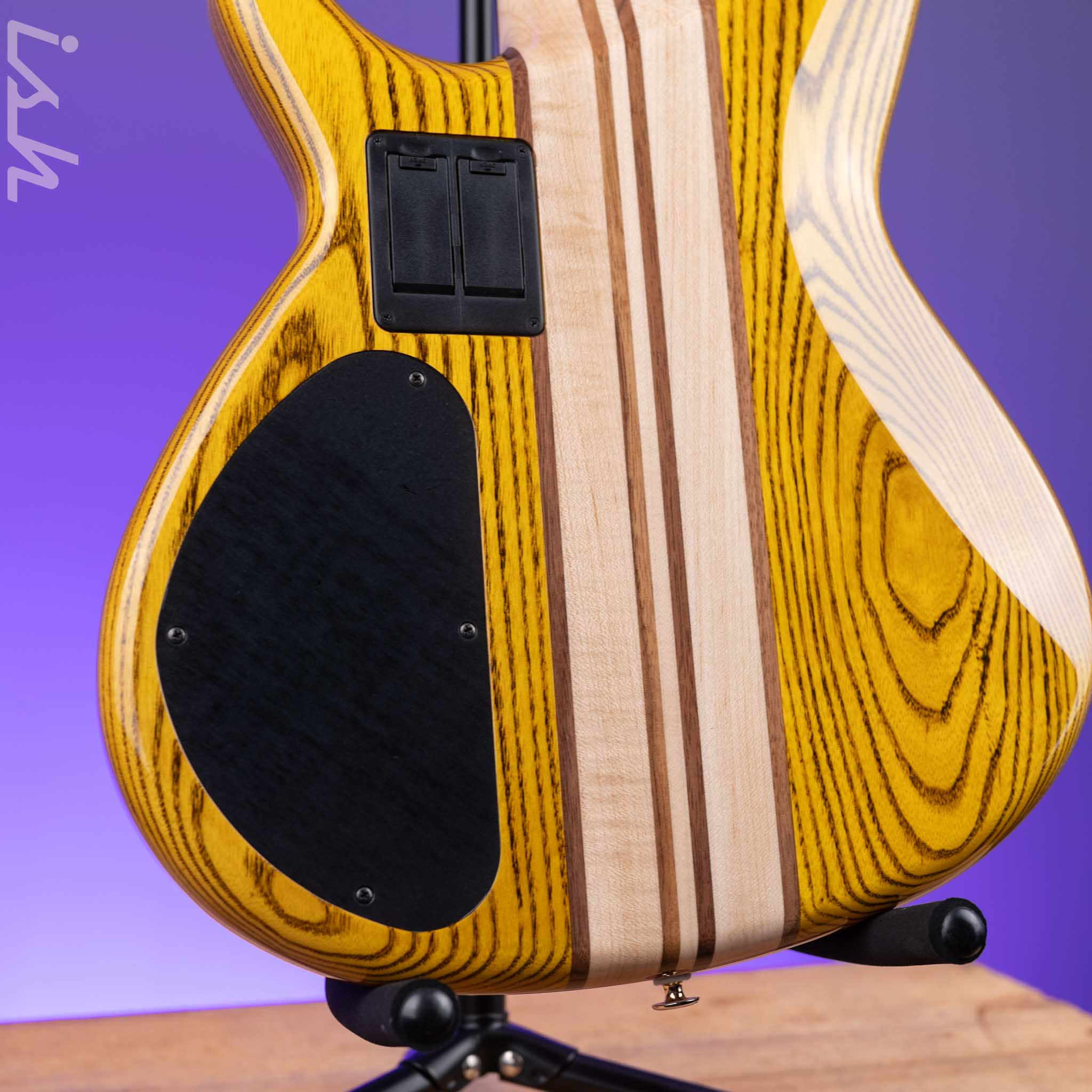 Aria Pro II SB-1000 4-String Bass Natural Oak - Image 9