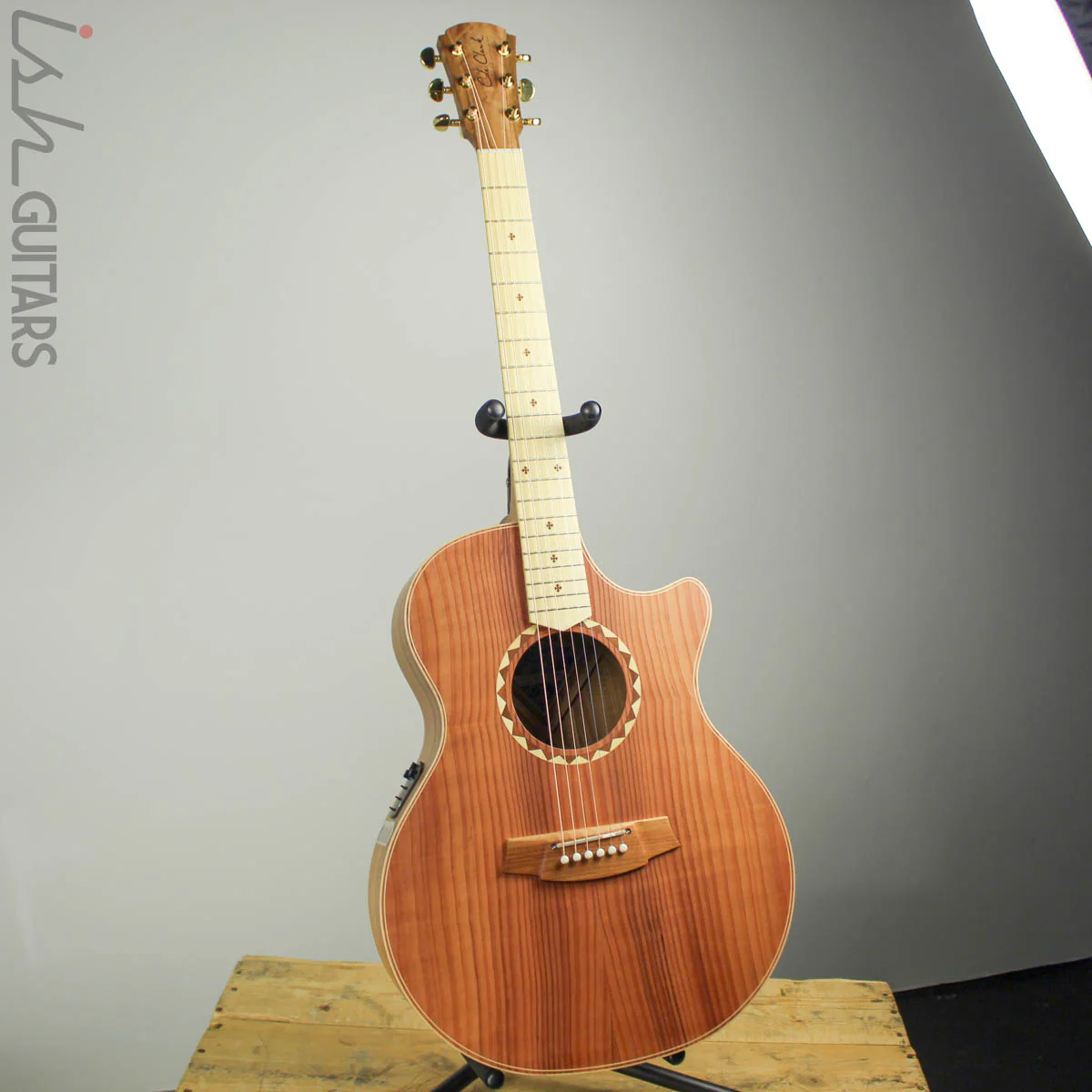 Cole Clark Angel AN2EC-RDBLSB Redwood Top w/ Blackwood Back and Sides - Image 2