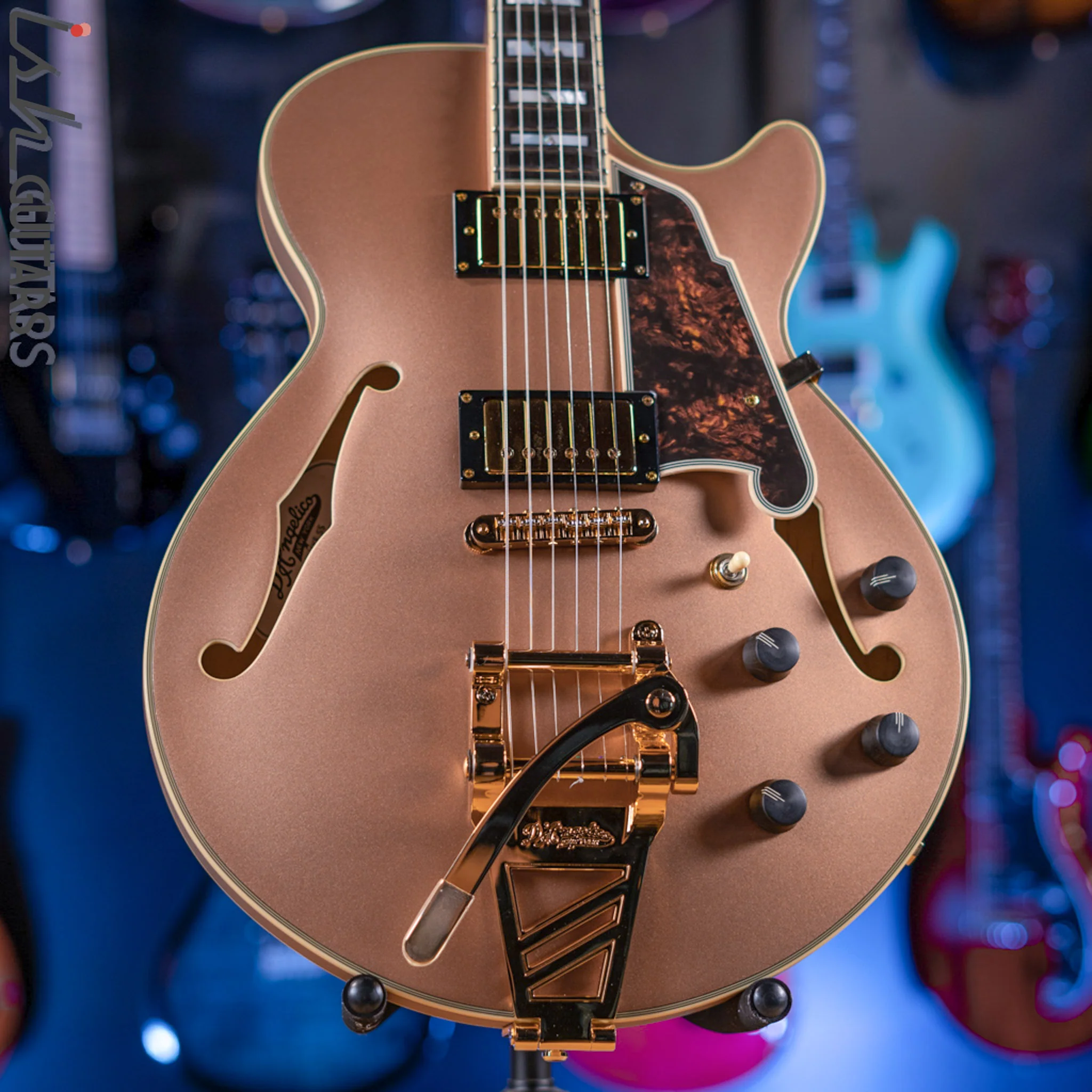 D’Angelico Deluxe SS LTD 11 of 50 Matte Rose Gold