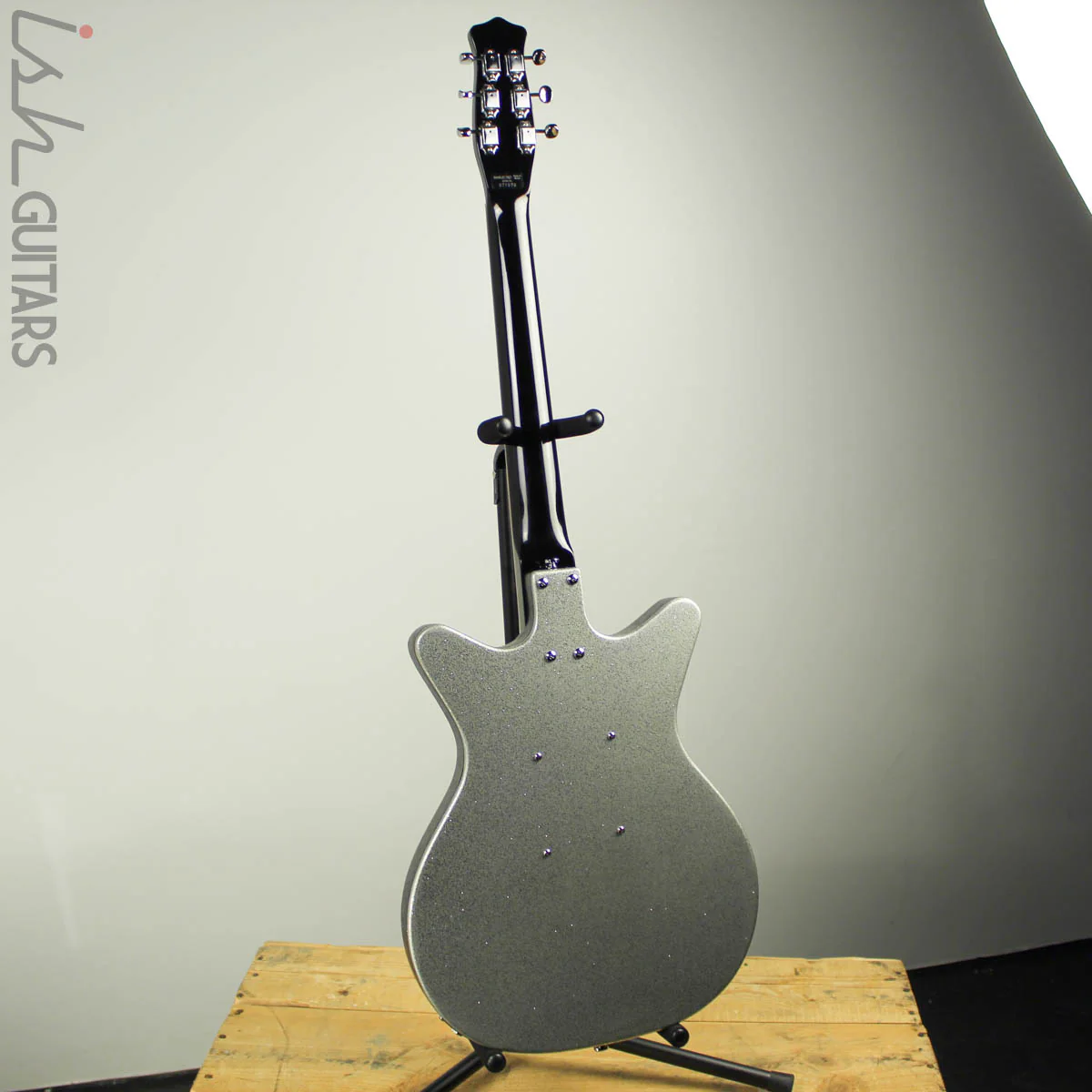 Danelectro 59M NOS+ 60th Anniversary Edition Silver Metalflake - Image 8