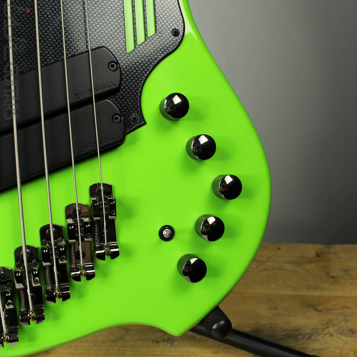 Dingwall Combustion NG-2 5-String Multiscale Bass Ferrari Green - Image 4