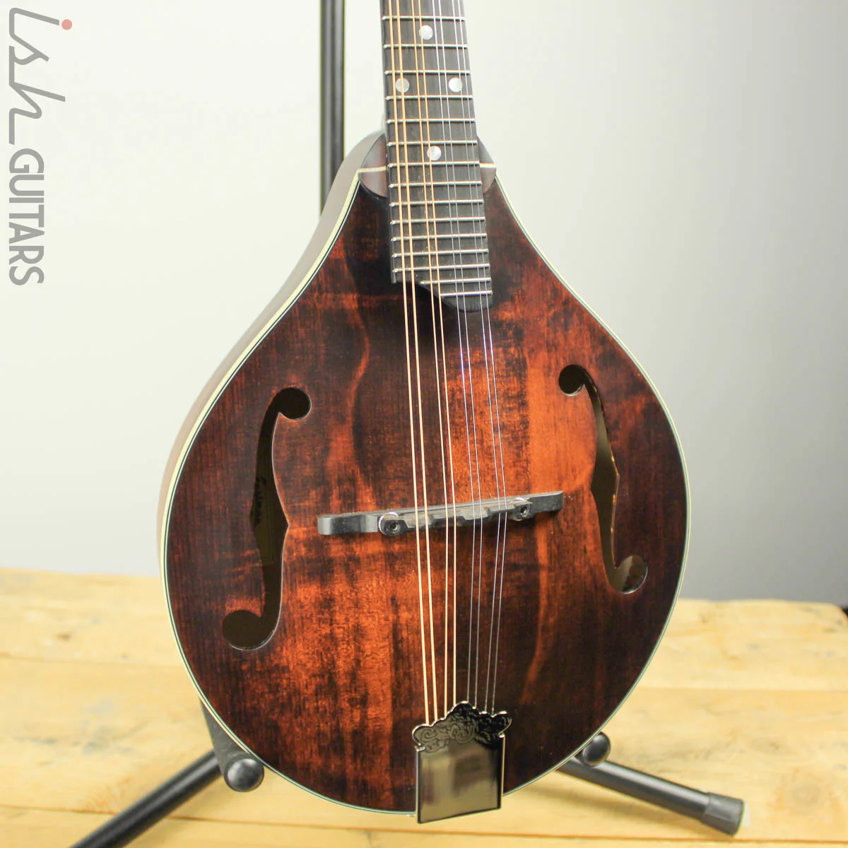 Eastman MD305 Mandolin w/ Travel Bag
