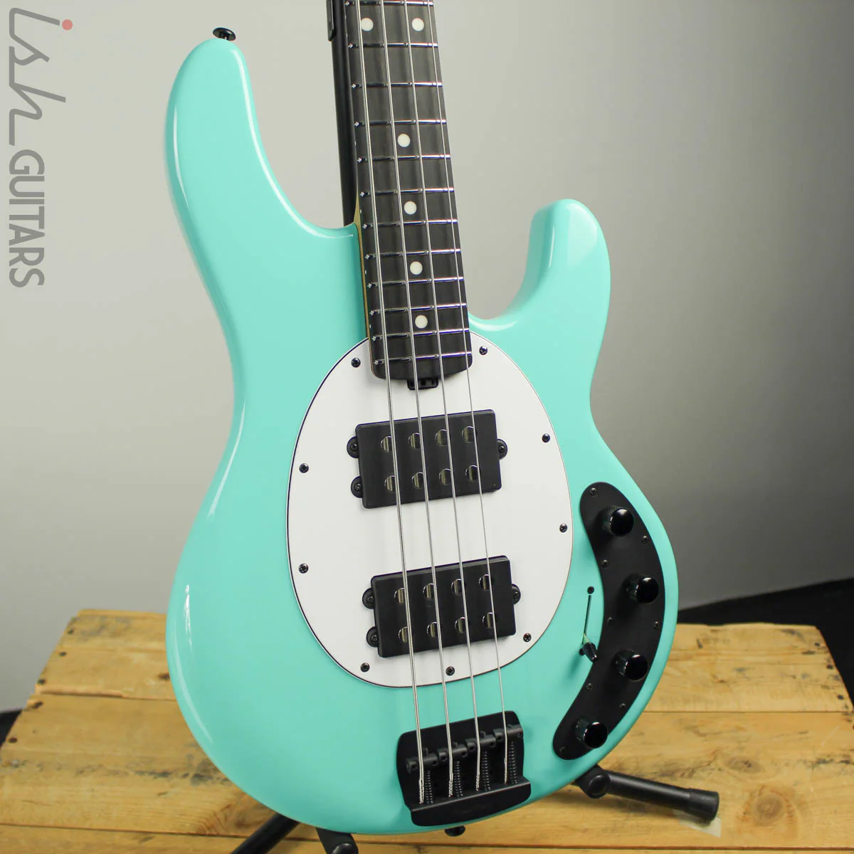 Ernie Ball Music Man StingRay Special 4 HH Cruz Teal Ebony Fretboard