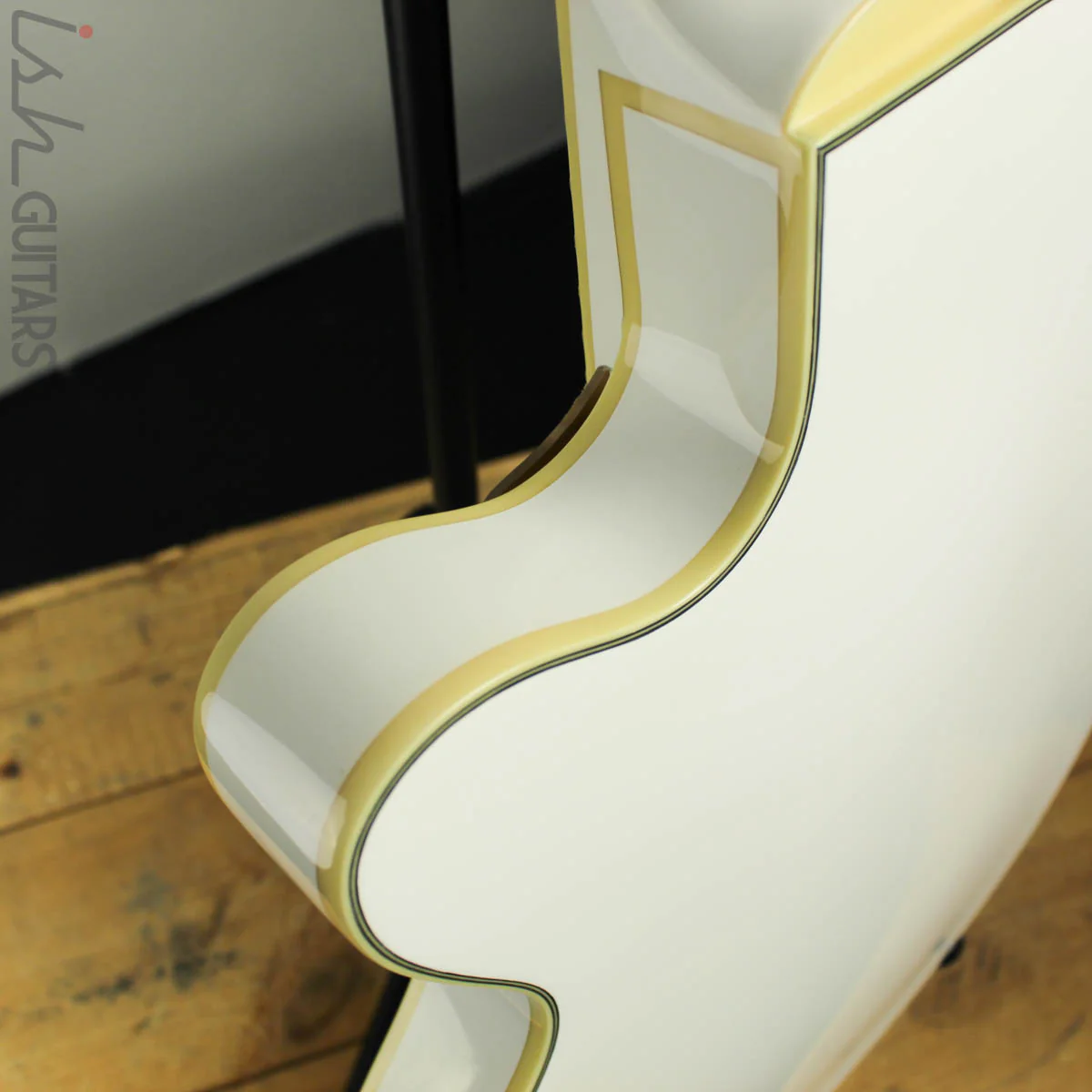 Gretsch G5655TG Limited Edition Electromatic Gold Hardware Snow Crest White - Image 9