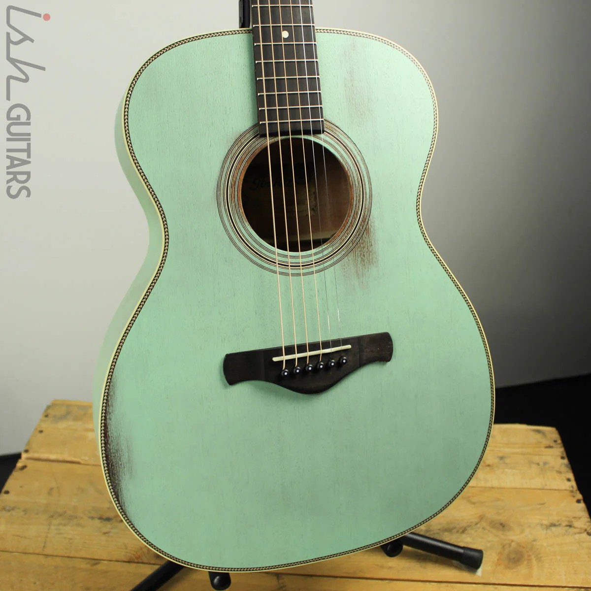 Ibanez AVC11MH Artwood Vintage Thermo Aged Antique Surf Green