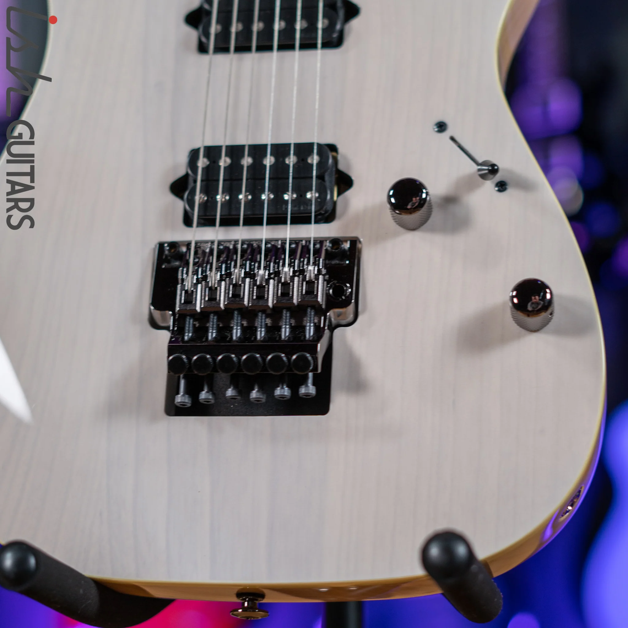 Ibanez Prestige RG652AHM Electric Guitar Antique White Blonde - Image 4