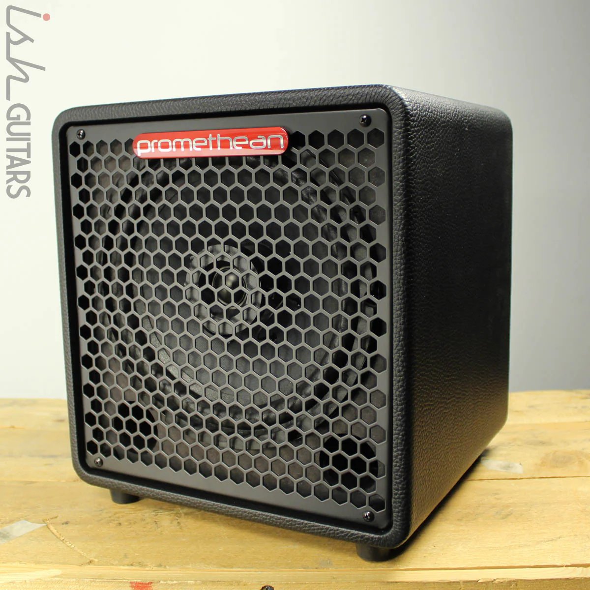 Ibanez Promethean P3110 300W 1x10 Bass Combo Amp Black