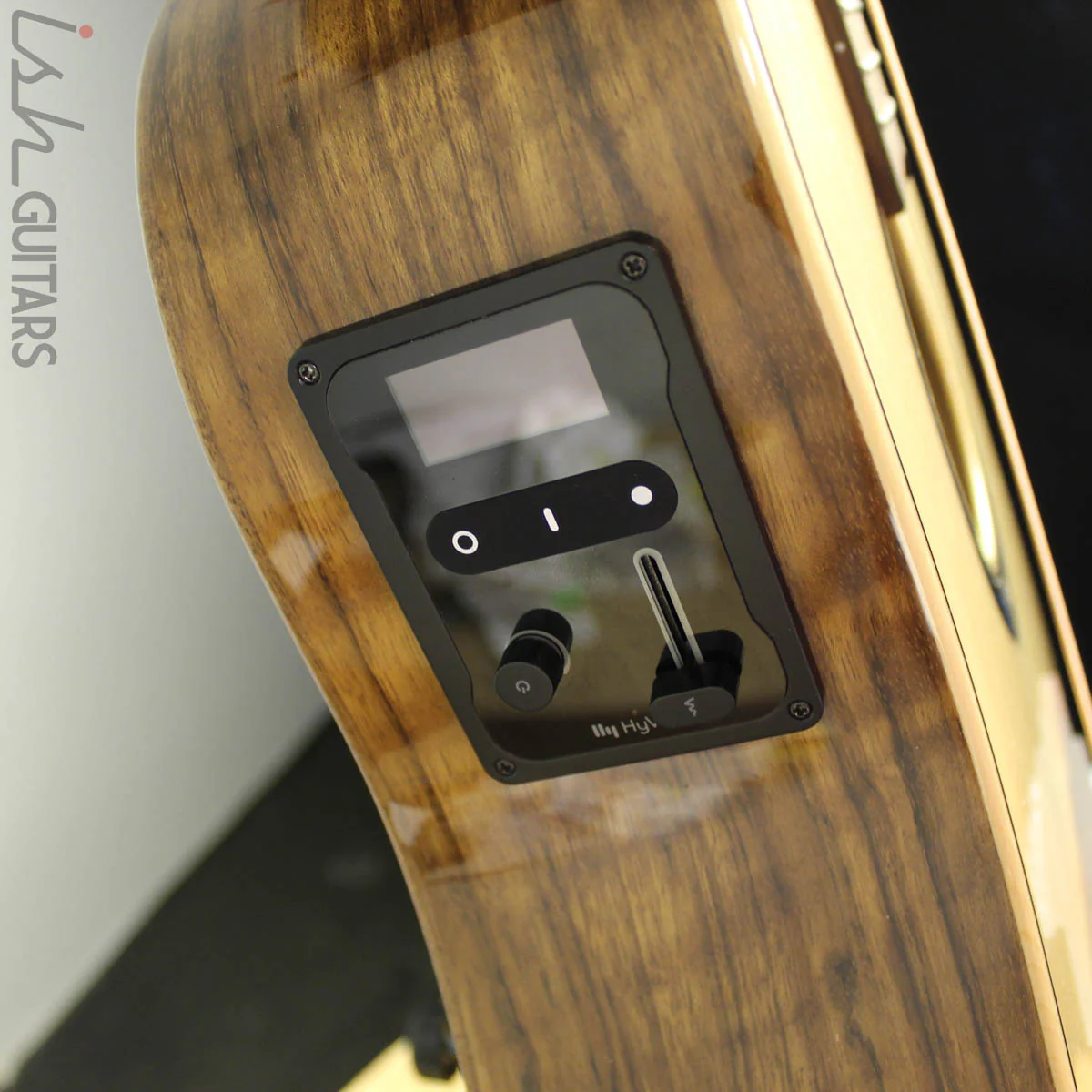 LAG THV20DCE Dreadnaught Cutaway HyVibe - Image 5