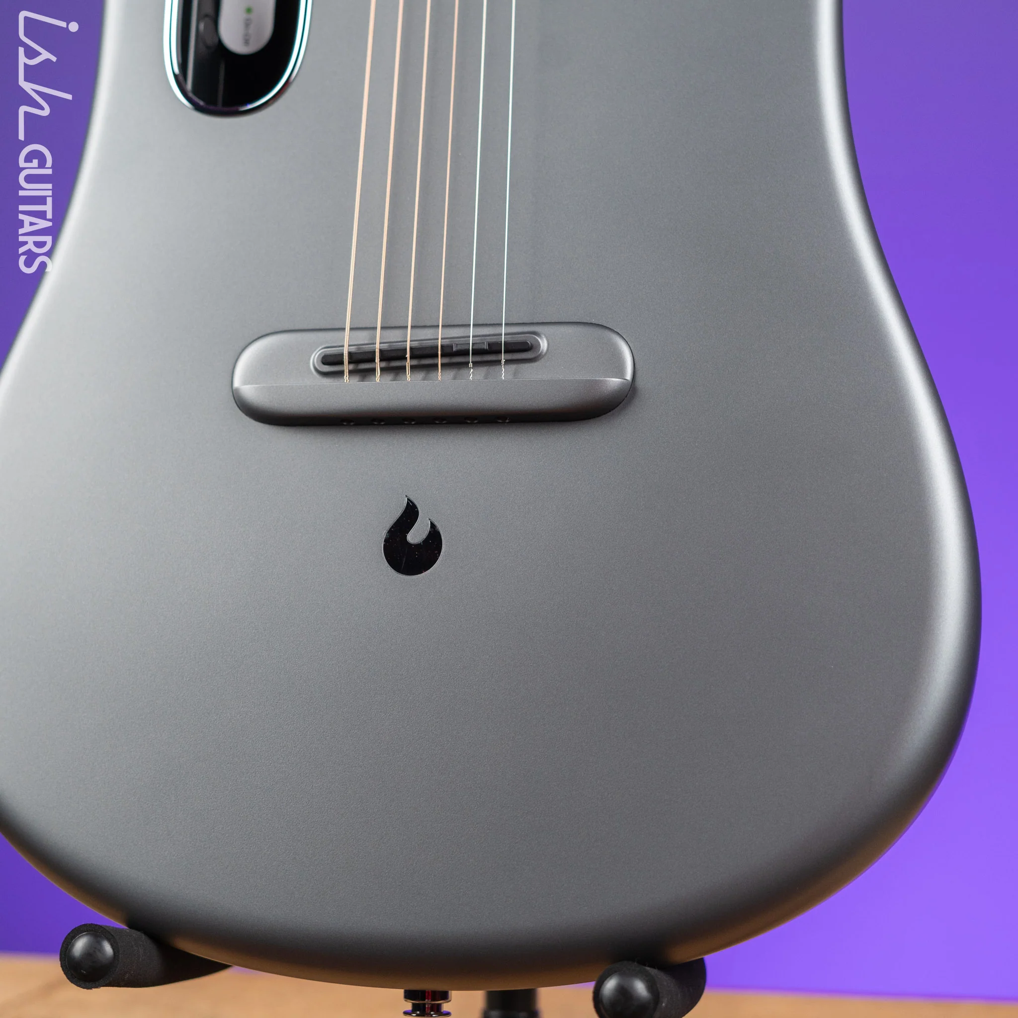 Lava Music LAVA ME 4 Carbon 38" Smart Acoustic-Electric Guitar Space Grey (w/ Airflow Bag) - Image 4