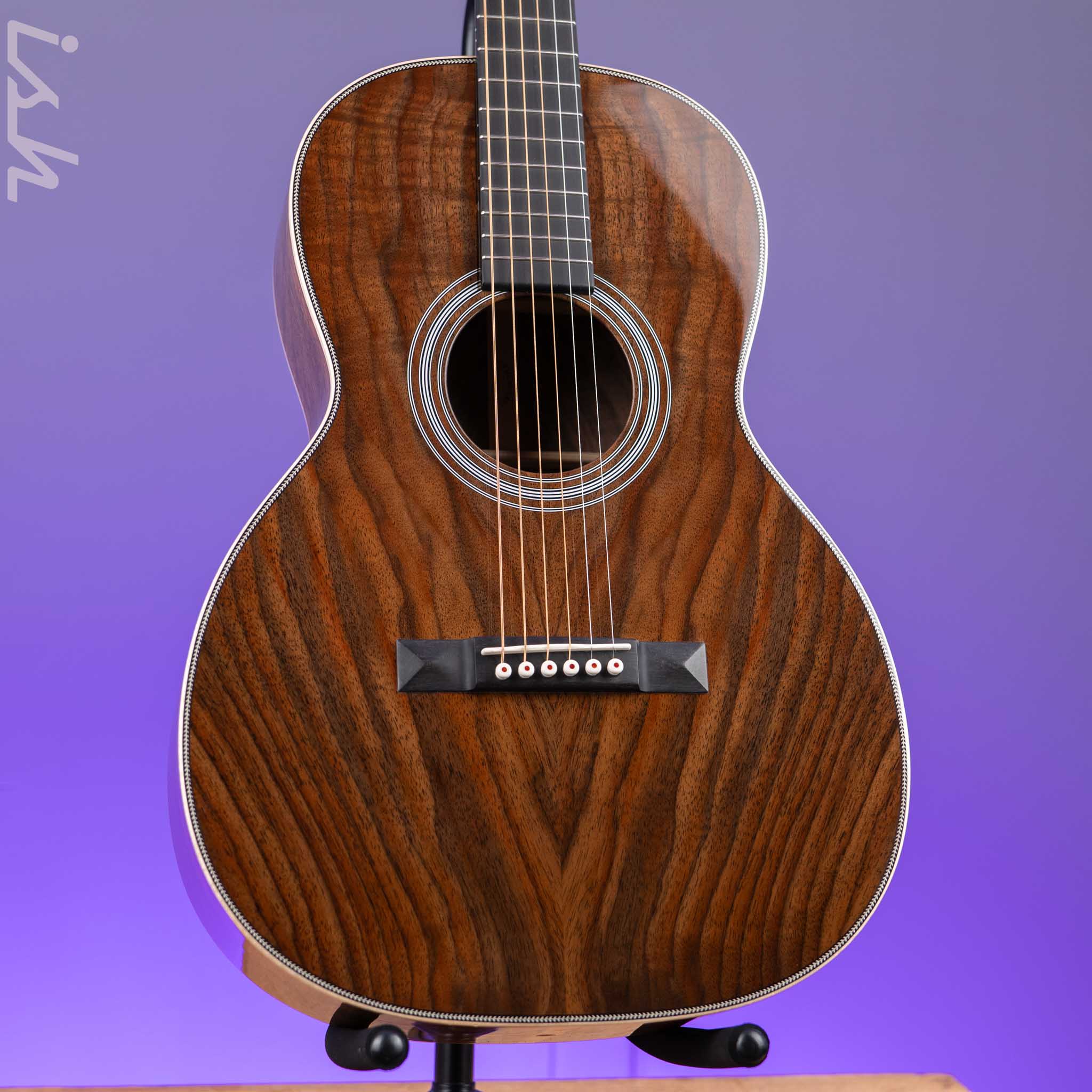 Martin Custom Shop 00-12 Slotted Claro Walnut w/ Flamed Maple Binding - Image 2