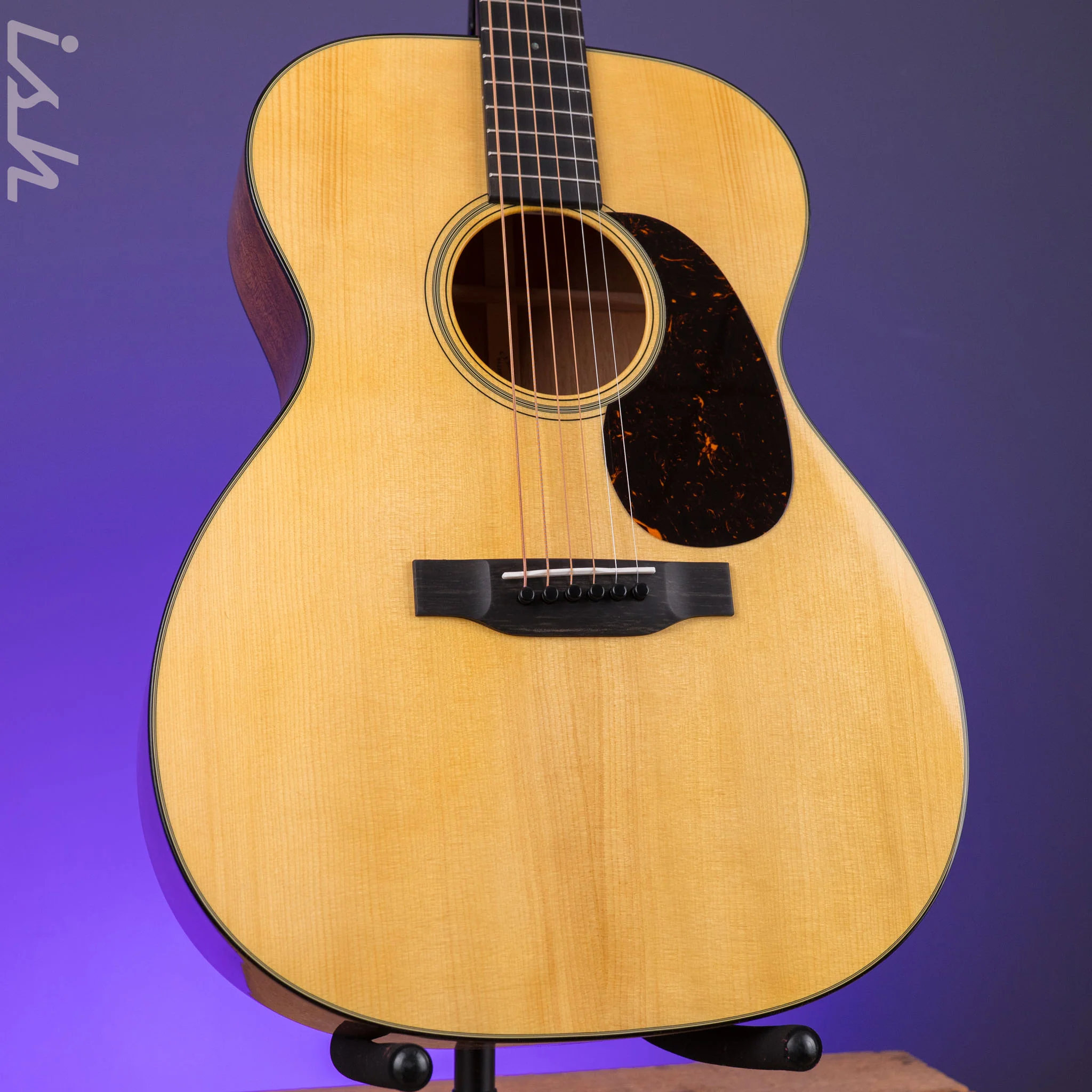 Martin Custom Shop 000-18 Limited Edition Adirondack Spruce Goden Era Bracing