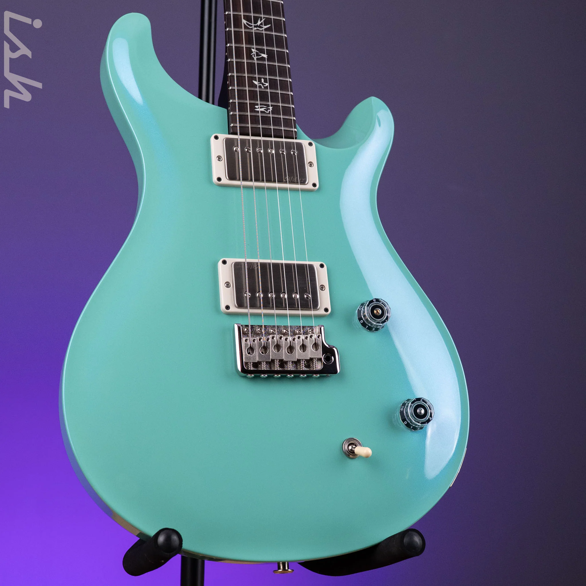 PRS CE 22 Powder Blue w/ Black Satin Neck