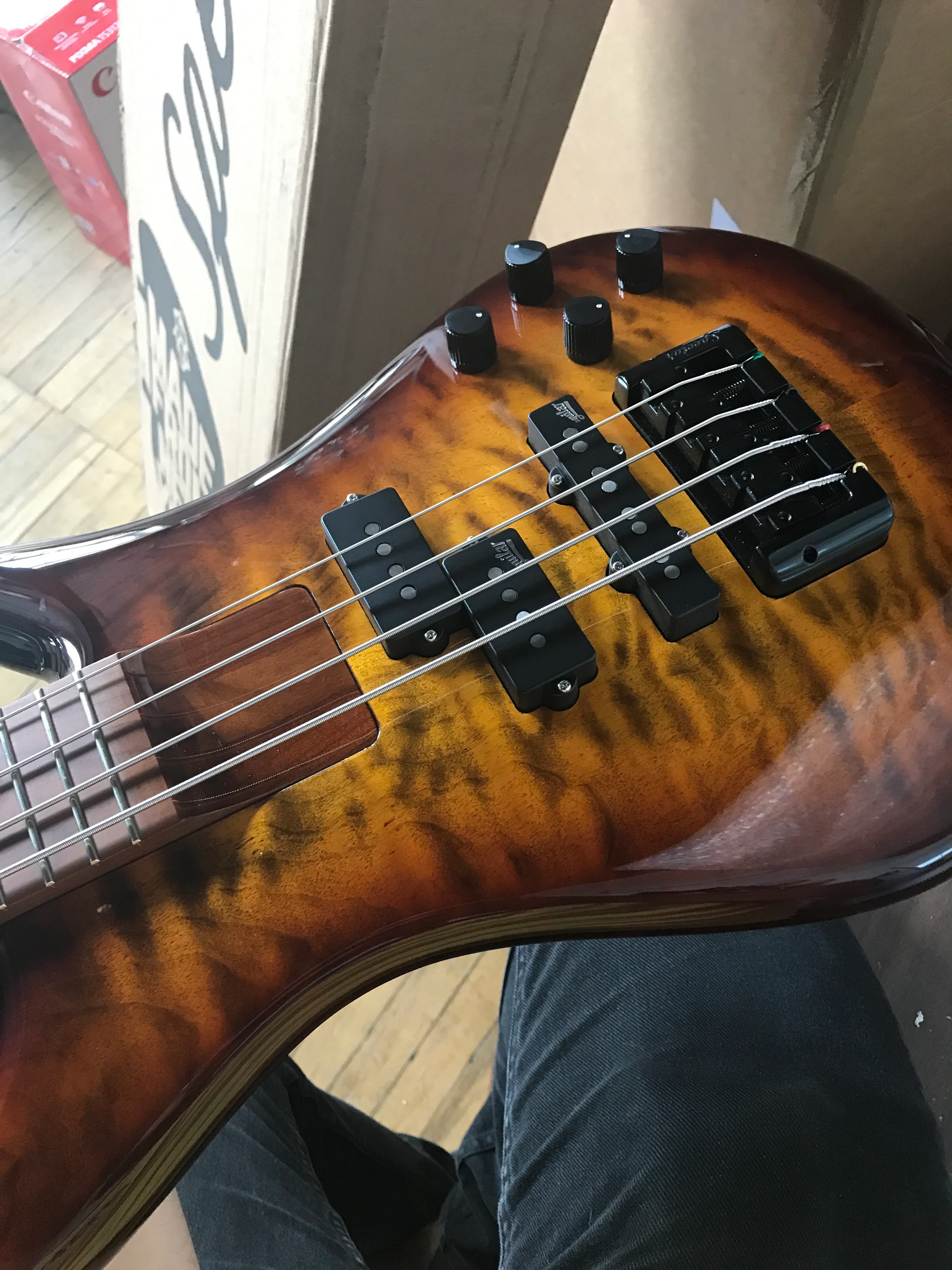 Spector Euro Bolt 4 Roasted Maple Tobacco Sunburst Gloss B-Stock
