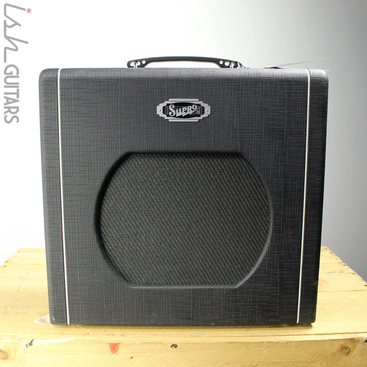 Supro Blues King 12 15 Watt 1x12" Combo Amp