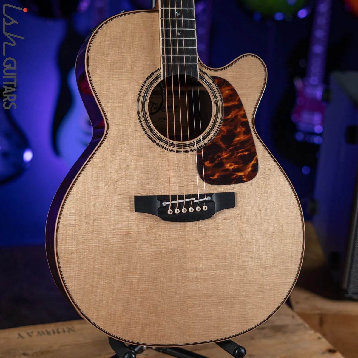Takamine P7NC Acoustic-Electric Guitar Natural