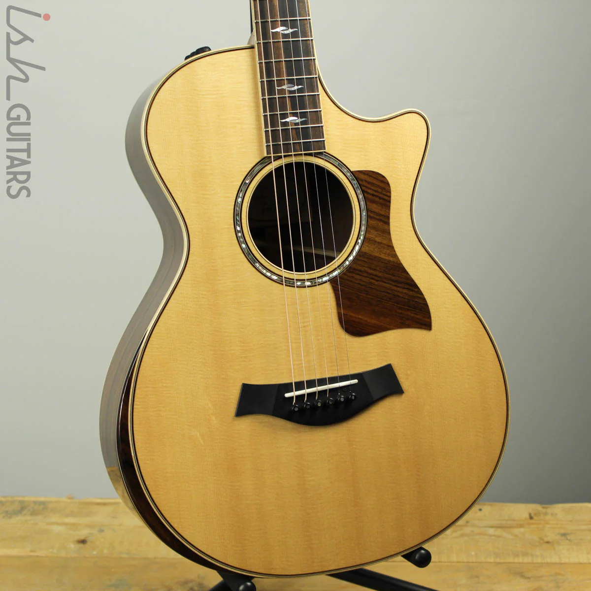 2016 Taylor 812ce 12-Fret Deluxe Grand Concert Cutaway