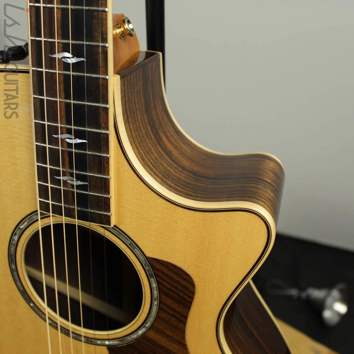 2016 Taylor 812ce 12-Fret Deluxe Grand Concert Cutaway - Image 9