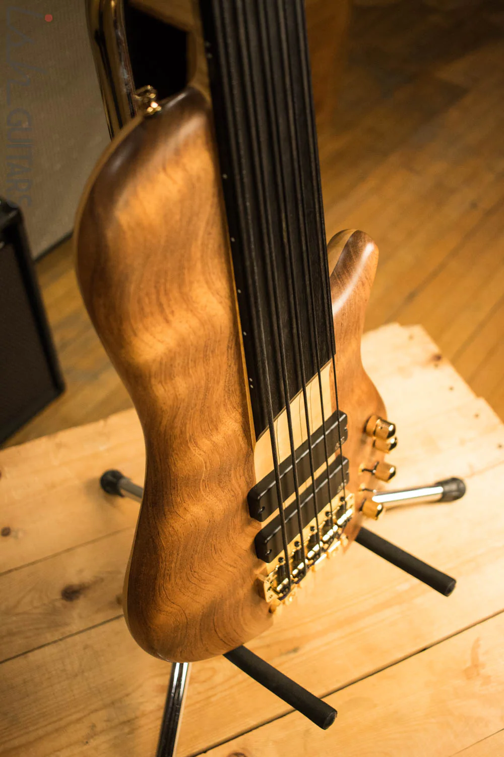 Warwick Singlecut Thumb Bass SC Fretless Broadneck - Image 6